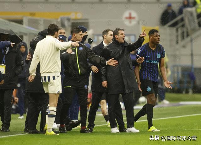 鲸鱼体育-国米启动新闻沉默的三原因：队副赛后激愤引风险 巨头想让镜头说话